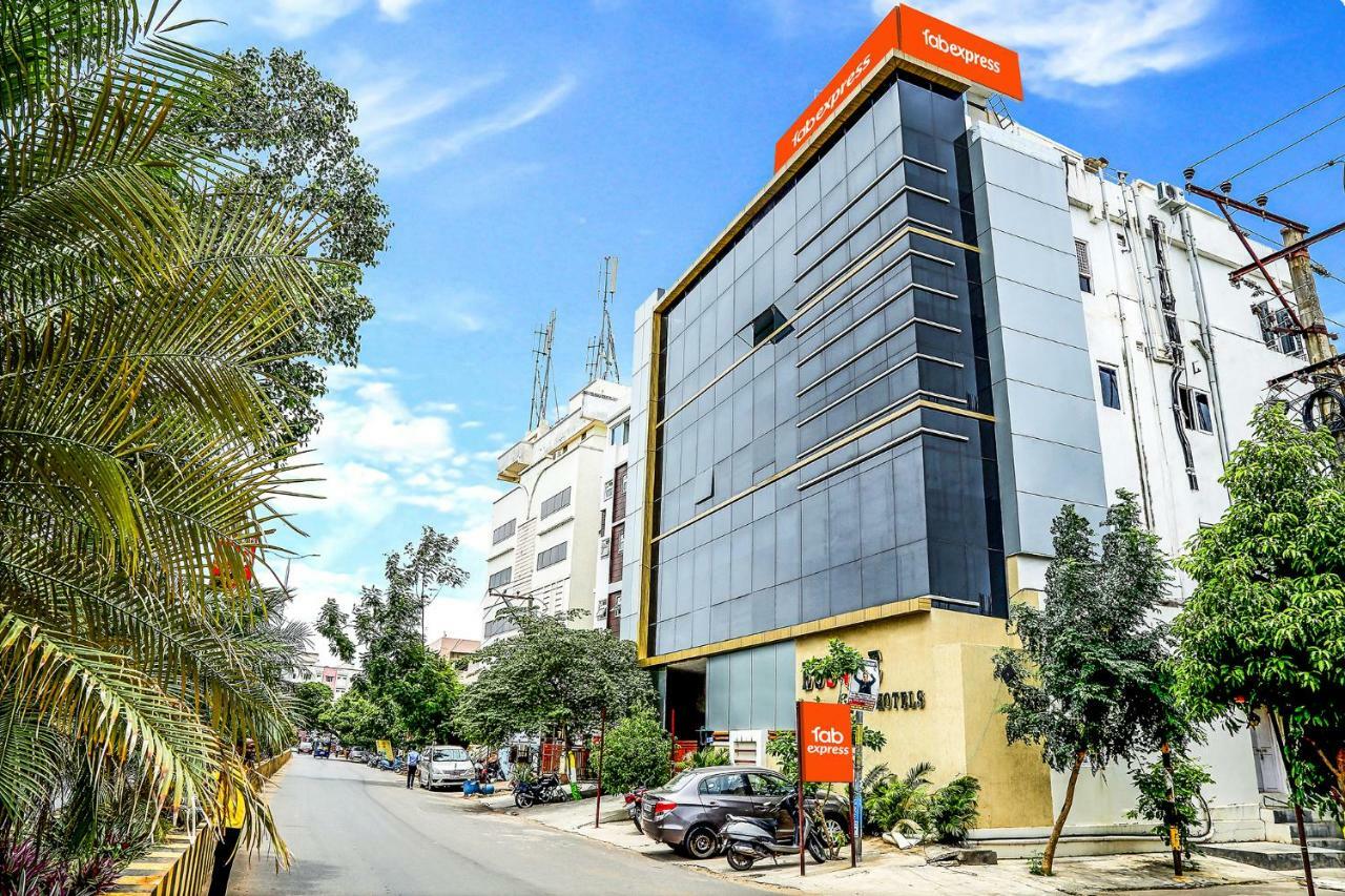 Fabexpress Essvee Mg Road Vijayawada Hotel Exterior photo